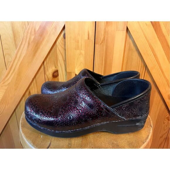 DANSKO Burgundy Patent Leather Nursing Comfort Clogs EU39 US 8.5/9 - Picture 1 of 13